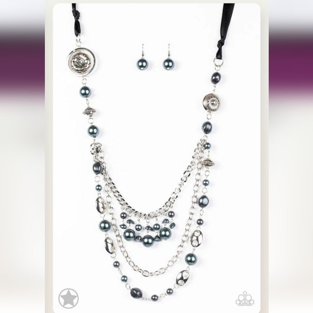 All the Trimmings Black Necklace Blockbuster Paparazzi